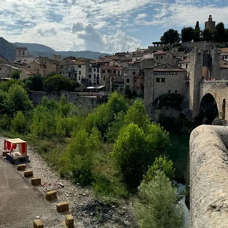 Besalu Pont Vell Apartment Exterior photo